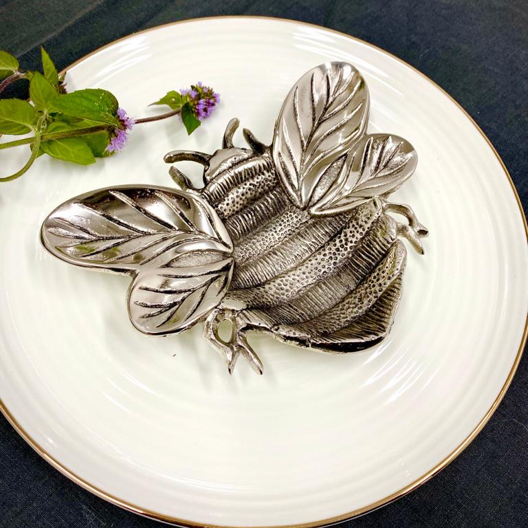 Bee-autiful Tableware...